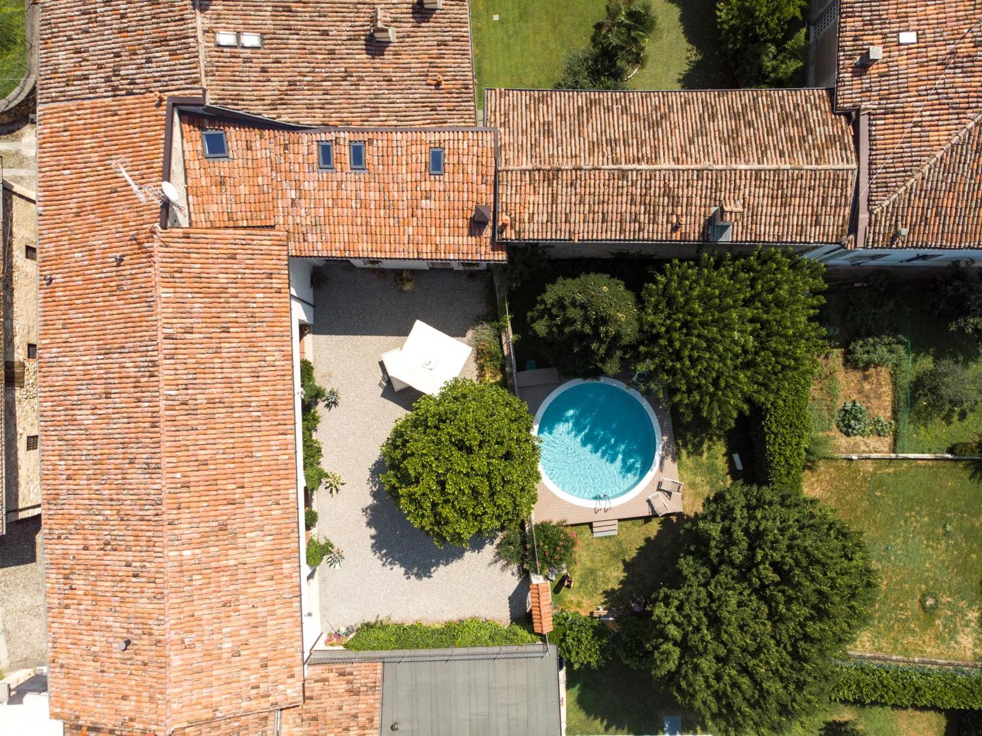 Corte Martinola Bed&Breakfast In Franciacorta Ome Exterior foto